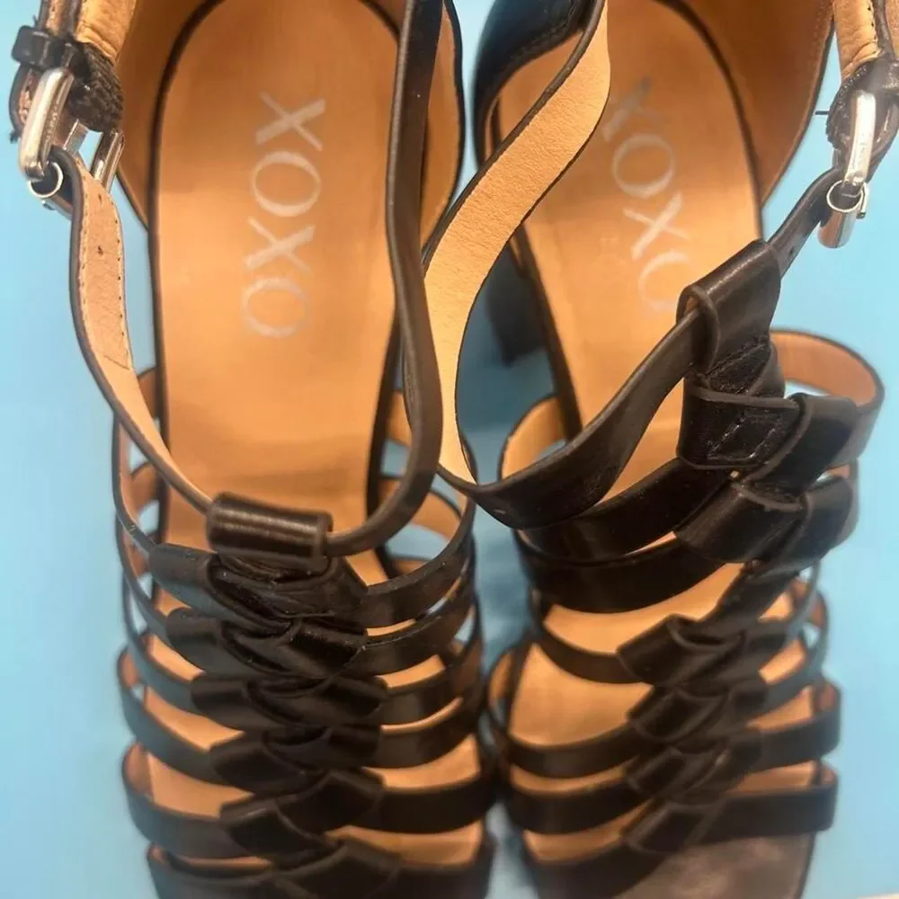 Xoxo Women's Black Courts